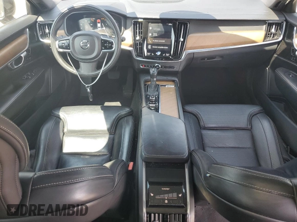 2019 Volvo S90 Inscription with VIN LVYA22ML9KP110238, listed as a Copart auction lot 61596184 with 92,529 mi miles and Salvage Title. Bid and sale history available at carsss.com. Image 8.
