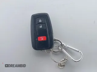 2018 Toyota C-HR XLE z VIN NMTKHMBX0JR007935, wystawiony jako IAAI lot #41805818 z przebiegiem 58 366 mil mil oraz . Historia ofert i sprzedaży dostępna na DreamBid. Obrazek 11.