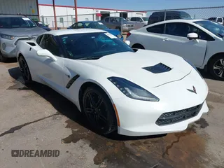 2017 Chevrolet Corvette 1LT z VIN 1G1YB2D72H5117196, wystawiony jako IAAI lot #42454705 z przebiegiem 103 520 mil mil oraz . Historia ofert i sprzedaży dostępna na DreamBid. Obrazek 1.