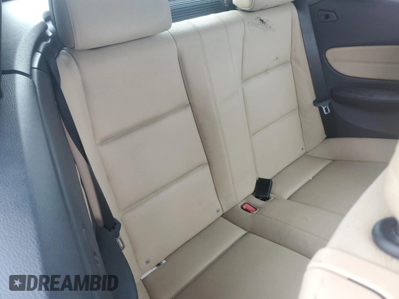 2011 BMW 1 Series 135i z VIN WBAUN7C50BVM24400, wystawiony jako Copart lot #82216194 z przebiegiem Nie podano mil oraz Szkoda całkowita • Salvage title. Historia ofert i sprzedaży dostępna na DreamBid. Obrazek 10.