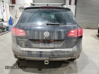 2011 Volkswagen Touareg Exec with VIN WVGFK9BP6BD006430, listed as a Copart auction lot 84288014 with 186,189 mi miles and Salvage Title. Bid and sale history available at DreamBid. Image 6.