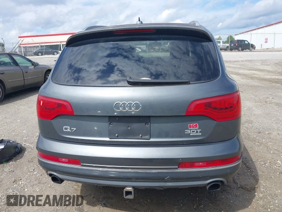 2015 Audi Q7 Premium Plus z VIN WA1LGAFE9FD014721, wystawiony jako IAAI lot #42403743 z przebiegiem 152 615 mil mil oraz . Historia ofert i sprzedaży dostępna na DreamBid. Obrazek 16.