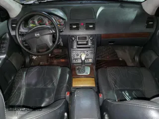 2004 Volvo XC90 with VIN YV1CZ59H541036771, listed as a Copart auction lot 42921775 with 295,215 mi miles and Non Repairable. Bid and sale history available at carsss.com. Image 8.