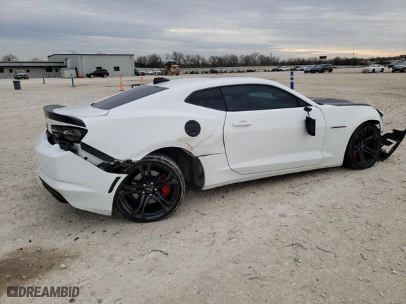 2022 Chevrolet Camaro 2SS with VIN 1G1FH1R70N0135181, listed as a Copart auction lot 88939435 with 24,089 mi miles and Clean Title. Bid and sale history available at carsss.com. Image 3.
