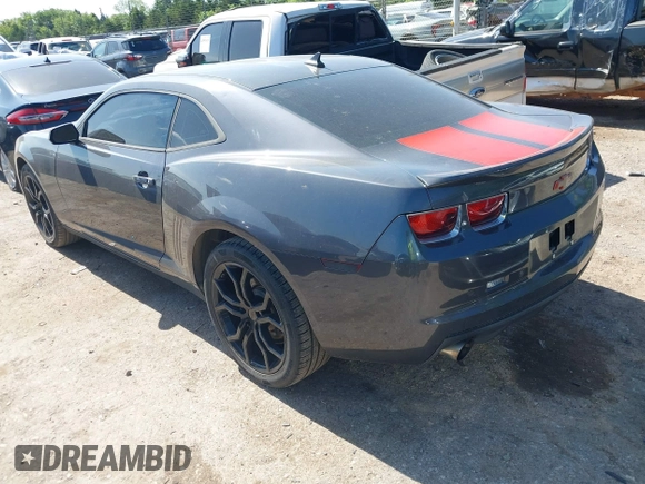 2010 Chevrolet Camaro 2LT z VIN 2G1FC1EV8A9183238, wystawiony jako IAAI lot #42547339 z przebiegiem 162 108 mil mil oraz . Historia ofert i sprzedaży dostępna na DreamBid. Obrazek 3.