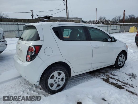 2016 Chevrolet Sonic LS z VIN 1G1JA6SH6G4105225, wystawiony jako Copart lot #89131055 z przebiegiem 112 365 mil mil oraz Szkoda całkowita • Salvage title. Historia ofert i sprzedaży dostępna na DreamBid. Obrazek 3.