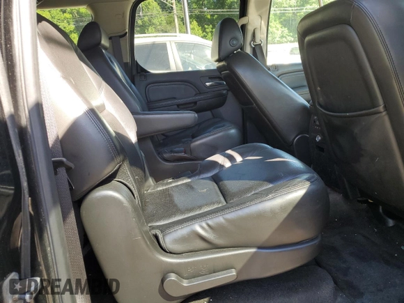 2008 Cadillac Escalade ESV with VIN 1GYFK66848R215970, listed as a Copart auction lot 57226505 with 255,076 mi miles and Salvage title. Bid and sale history available at DreamBid. Image 11.
