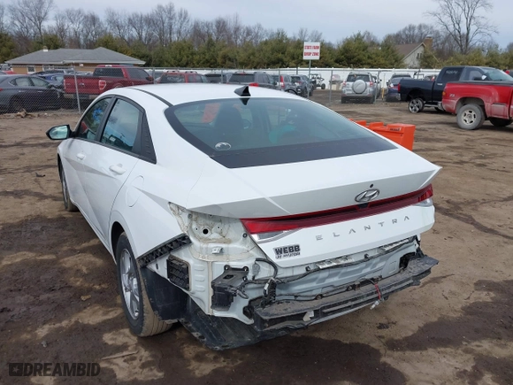 2021 Hyundai Elantra SE with VIN 5NPLL4AG7MH037868, listed as a IAAI auction lot 41689681 with 43,043 mi miles. Bid and sale history available at carsss.com. Image 3.