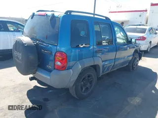 2005 Jeep Liberty Sport with VIN 1J4GK48K55W718275, listed as a IAAI auction lot 41869950 with 198,154 mi miles. Bid and sale history available at carsss.com. Image 4.