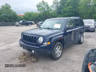 2016 Jeep Patriot Sport z VIN 1C4NJRBB1GD520524, wystawiony jako IAAI lot #42351998 z przebiegiem 200 210 mil mil oraz . Historia ofert i sprzedaży dostępna na DreamBid. Obrazek 22.