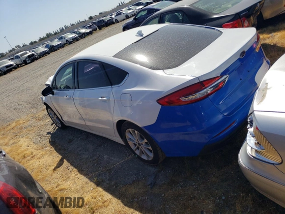 2020 Ford Fusion SE z VIN 3FA6P0LU6LR216269, wystawiony jako Copart lot #68509044 z przebiegiem 60 556 mil mil oraz Szkoda całkowita • Salvage title. Historia ofert i sprzedaży dostępna na DreamBid. Obrazek 2.
