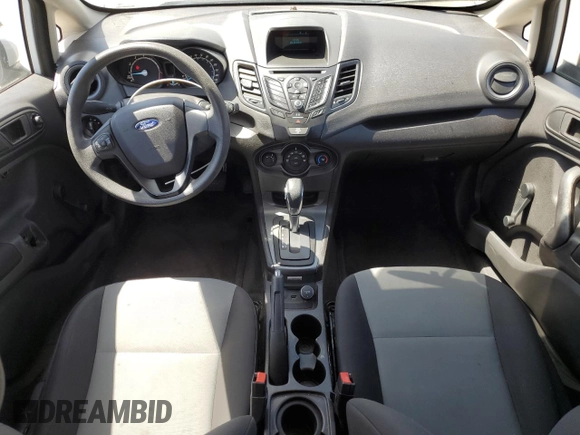 2016 Ford Fiesta S z VIN 3FADP4AJ4GM199899, wystawiony jako Copart lot #57304405 z przebiegiem 84 785 mil mil oraz Czysty tytuł • Clean title. Historia ofert i sprzedaży dostępna na DreamBid. Obrazek 8.