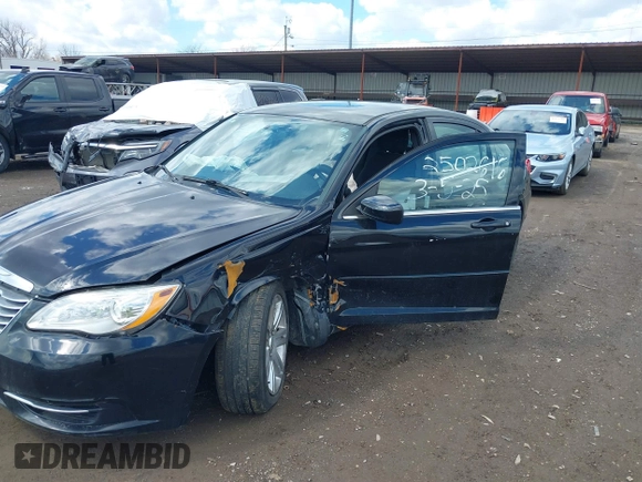 2013 Chrysler 200 Touring with VIN 1C3CCBBB7DN656174, listed as a IAAI auction lot 41817135 with 142,156 mi miles and . Bid and sale history available at carsss.com. Image 6.