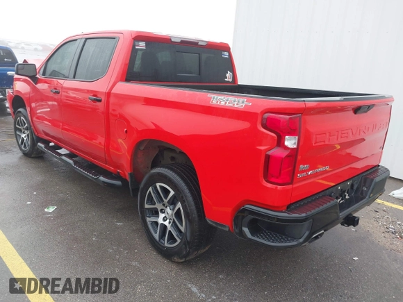 2020 Chevrolet Silverado 1500 LT Trail Boss with VIN 3GCPYFED2LG411020, listed as a IAAI auction lot 41232045 with 39,962 mi miles. Bid and sale history available at carsss.com. Image 3.