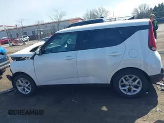 2021 Kia Soul S with VIN KNDJ23AUXM7124839, listed as a IAAI auction lot 41860802 with 38,856 mi miles and . Bid and sale history available at DreamBid. Image 15.