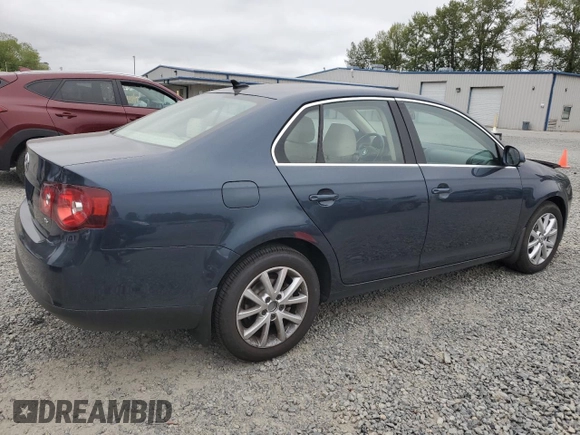 2010 Volkswagen Jetta Limited Edition z VIN 3VWRZ7AJ7AM040861, wystawiony jako Copart lot #63333995 z przebiegiem 189 482 mil mil oraz Szkoda całkowita • Salvage title. Historia ofert i sprzedaży dostępna na DreamBid. Obrazek 3.