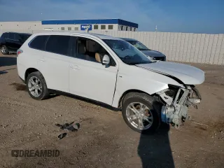 2014 Mitsubishi Outlander GT z VIN JA4JZ4AXXEZ010822, wystawiony jako Copart lot #60328445 z przebiegiem Nie podano mil oraz Szkoda całkowita • Salvage title. Historia ofert i sprzedaży dostępna na DreamBid. Obrazek 4.