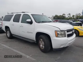 2011 Chevrolet Suburban LT z VIN 1GNSKJE30BR216805, wystawiony jako IAAI lot #42438652 z przebiegiem 265 350 mil mil oraz . Historia ofert i sprzedaży dostępna na DreamBid. Obrazek 1.