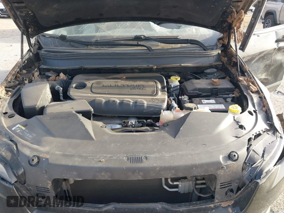 2019 Jeep Cherokee Latitude Plus с VIN 1C4PJLLB5KD300798, выставлен на аукционе IAAI как лот 42257063 с пробегом 155 039 миль миль и . История ставок и продаж доступна на DreamBid. Изображение 10.