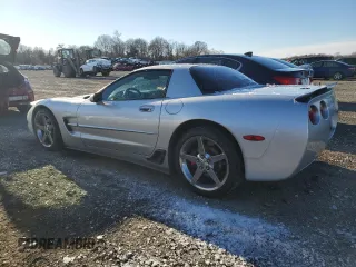2001 Chevrolet Corvette Z06 with VIN 1G1YY12S615123525, listed as a Copart auction lot 83328064 with 39,416 mi miles and Clean Title. Bid and sale history available at carsss.com. Image 2.