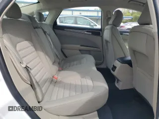 2020 Ford Fusion Hybrid SE with VIN 3FA6P0LUXLR184992, listed as a Copart auction lot 52674565 with 59,742 mi miles and Salvage Title. Bid and sale history available at carsss.com. Image 10.