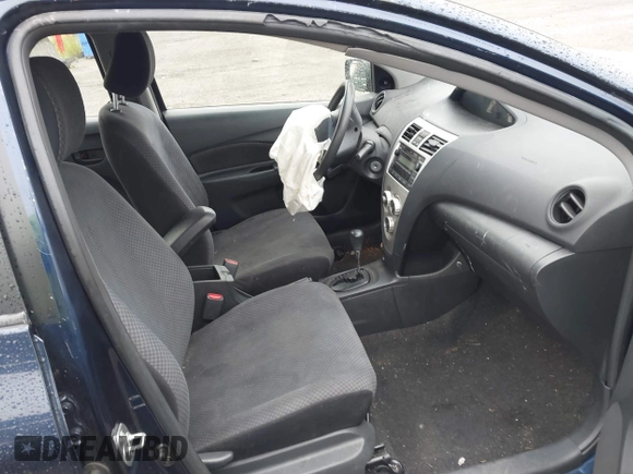 2007 Toyota Yaris with VIN JTDBT903271107862, listed as a IAAI auction lot 42290758 with Not Provided miles and . Bid and sale history available at DreamBid. Image 5.
