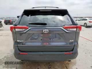 2023 Toyota RAV4 XLE Premium z VIN JTMC1RFV9PD099518, wystawiony jako Copart lot #59429125 z przebiegiem 19 866 mil mil oraz Szkoda całkowita • Salvage title. Historia ofert i sprzedaży dostępna na DreamBid. Obrazek 6.