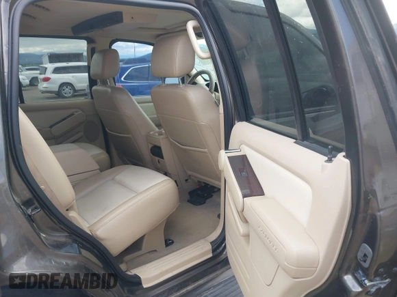 2006 Ford Explorer Limited z VIN 1FMEU75876UB40125, wystawiony jako IAAI lot #42256558 z przebiegiem 150 820 mil mil oraz . Historia ofert i sprzedaży dostępna na DreamBid. Obrazek 8.