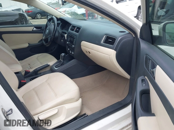 2012 Volkswagen Jetta SE with VIN 3VWDP7AJ7CM314675, listed as a IAAI auction lot 42270474 with 164,437 mi miles and . Bid and sale history available at DreamBid. Image 5.