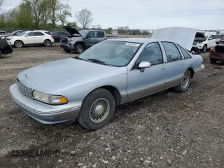 1994 Chevrolet Caprice LS z VIN 1G1BN52PXRR110752, wystawiony jako Copart lot #52323495 z przebiegiem 234 402 mil mil oraz Szkoda całkowita • Salvage title. Historia ofert i sprzedaży dostępna na DreamBid. Obrazek 1.