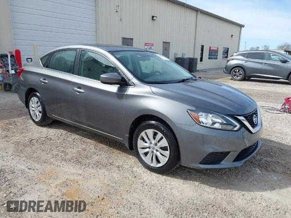 2019 Nissan Sentra S z VIN 3N1AB7AP9KY245846, wystawiony jako IAAI lot #41864692 z przebiegiem 153 046 mil mil oraz . Historia ofert i sprzedaży dostępna na DreamBid. Obrazek 1.