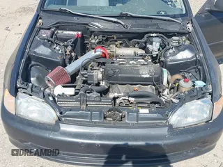 1992 Honda Civic DX z VIN 1HGEG8542NL032175, wystawiony jako IAAI lot #41852754 z przebiegiem 279 877 mil mil oraz . Historia ofert i sprzedaży dostępna na DreamBid. Obrazek 10.