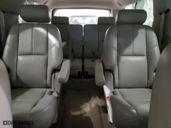 2009 Chevrolet Suburban LT w/2LT with VIN 1GNFK26349R274464, listed as a Copart auction lot 50152055 with 236,997 mi miles and Salvage Title. Bid and sale history available at carsss.com. Image 10.
