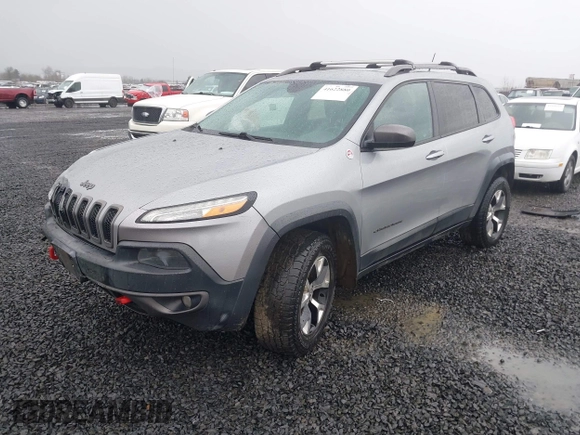 2014 Jeep Cherokee Trailhawk with VIN 1C4PJMBB3EW222747, listed as a IAAI auction lot 41622880 with 183,349 mi miles. Bid and sale history available at carsss.com. Image 2.