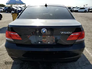 2007 BMW 7 Series 750i z VIN WBAHL83567DT09276, wystawiony jako Copart lot #51868895 z przebiegiem 150 744 mil mil oraz Czysty tytuł • Clean title. Historia ofert i sprzedaży dostępna na DreamBid. Obrazek 6.