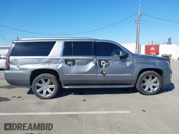 2020 Cadillac Escalade ESV Luxury with VIN 1GYS3HKJ3LR224930, listed as a IAAI auction lot 41654319 with 116,078 mi miles and . Bid and sale history available at DreamBid. Image 13.