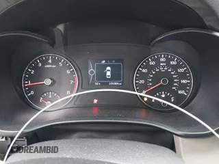 2017 Kia Optima LX z VIN 5XXGT4L33HG131596, wystawiony jako IAAI lot #41591166 z przebiegiem 105 084 mil mil oraz . Historia ofert i sprzedaży dostępna na DreamBid. Obrazek 7.