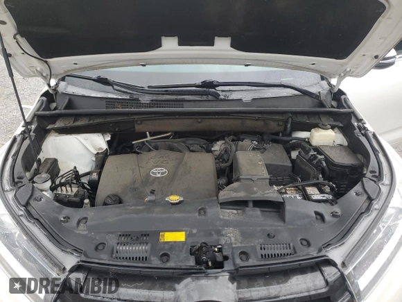 2017 Toyota Highlander XLE with VIN 5TDJZRFH7HS423114, listed as a Copart auction lot 61159515 with 111,226 mi miles and Salvage title. Bid and sale history available at DreamBid. Image 12.