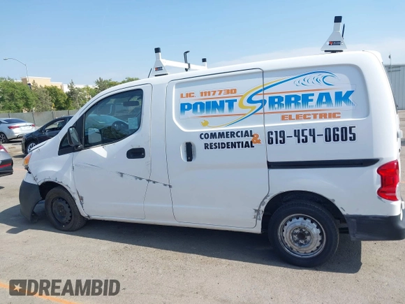 2016 Nissan NV200 S with VIN 3N6CM0KN7GK699055, listed as a IAAI auction lot 42393924 with 50,580 mi miles and . Bid and sale history available at DreamBid. Image 15.
