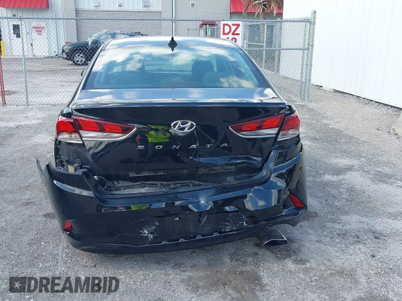 2018 Hyundai Sonata Limited z VIN 5NPE34AF1JH673228, wystawiony jako IAAI lot #42331266 z przebiegiem 252 590 mil mil oraz . Historia ofert i sprzedaży dostępna na DreamBid. Obrazek 16.