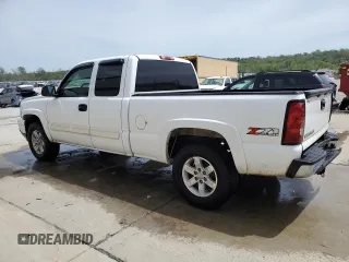 2006 Chevrolet Silverado 1500 LT2 with VIN 1GCEK19B56Z207532, listed as a Copart auction lot 54213065 with 175,177 mi miles and Salvage Title. Bid and sale history available at DreamBid. Image 2.