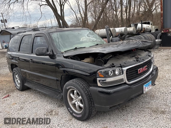 2002 GMC Yukon SLE z VIN 1GKEC13Z62R254487, wystawiony jako Copart lot #47266555 z przebiegiem 281 876 mil mil oraz Czysty tytuł • Clean title. Historia ofert i sprzedaży dostępna na DreamBid. Obrazek 1.