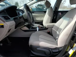 2016 Hyundai Sonata Hybrid SE with VIN KMHE24L10GA038842, listed as a Copart auction lot 48898305 with 85,432 mi miles and Salvage Title. Bid and sale history available at carsss.com. Image 7.