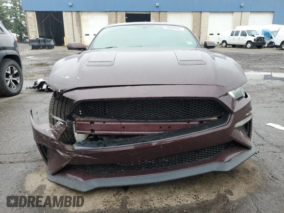 2018 Ford Mustang GT z VIN 1FA6P8CFXJ5122198, wystawiony jako Copart lot #59868995 z przebiegiem 71 499 mil mil oraz Czysty tytuł • Clean title. Historia ofert i sprzedaży dostępna na DreamBid. Obrazek 5.
