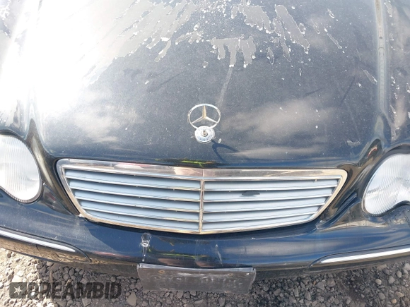 2003 Mercedes-Benz C 240 z VIN WDBRF61J43E010486, wystawiony jako IAAI lot #42051173 z przebiegiem Nie podano mil oraz . Historia ofert i sprzedaży dostępna na DreamBid. Obrazek 10.