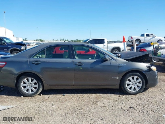 2007 Toyota Camry Hybrid with VIN JTNBB46K173026355, listed as a IAAI auction lot 41164522 with 197,696 mi miles. Bid and sale history available at carsss.com. Image 14.