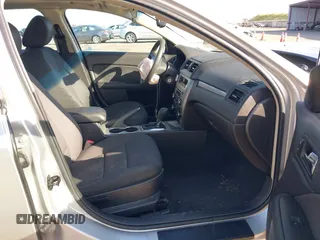 2011 Ford Fusion SE with VIN 3FAHP0HA0BR144927, listed as a IAAI auction lot 41938722 with 138,207 mi miles. Bid and sale history available at carsss.com. Image 5.