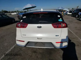 2019 Kia Niro LX with VIN KNDCB3LC6K5253277, listed as a Copart auction lot 52574685 with 90,494 mi miles and Salvage Title. Bid and sale history available at carsss.com. Image 6.