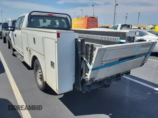 2017 Ford F-250 XL z VIN 1FD7X2A63HEF23418, wystawiony jako IAAI lot #42610484 z przebiegiem 271 149 mil mil oraz . Historia ofert i sprzedaży dostępna na DreamBid. Obrazek 18.
