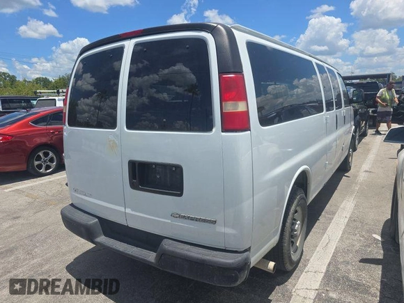2005 Chevrolet Express Passenger with VIN 1GAHG39U151149680, listed as a IAAI auction lot 42633644 with 165,707 mi miles and . Bid and sale history available at DreamBid. Image 24.